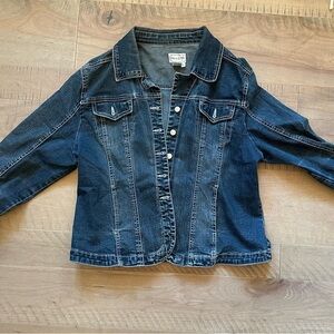 EUC VINTAGE SUPER CUTE FITTED MED/DARK DENIM